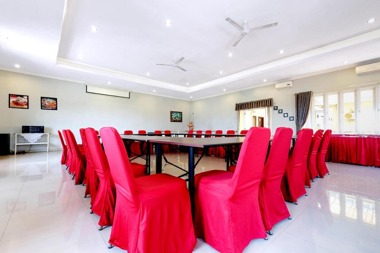 Tugu Reddoorz Plus @ Hotel Star 88 מראה חיצוני תמונה