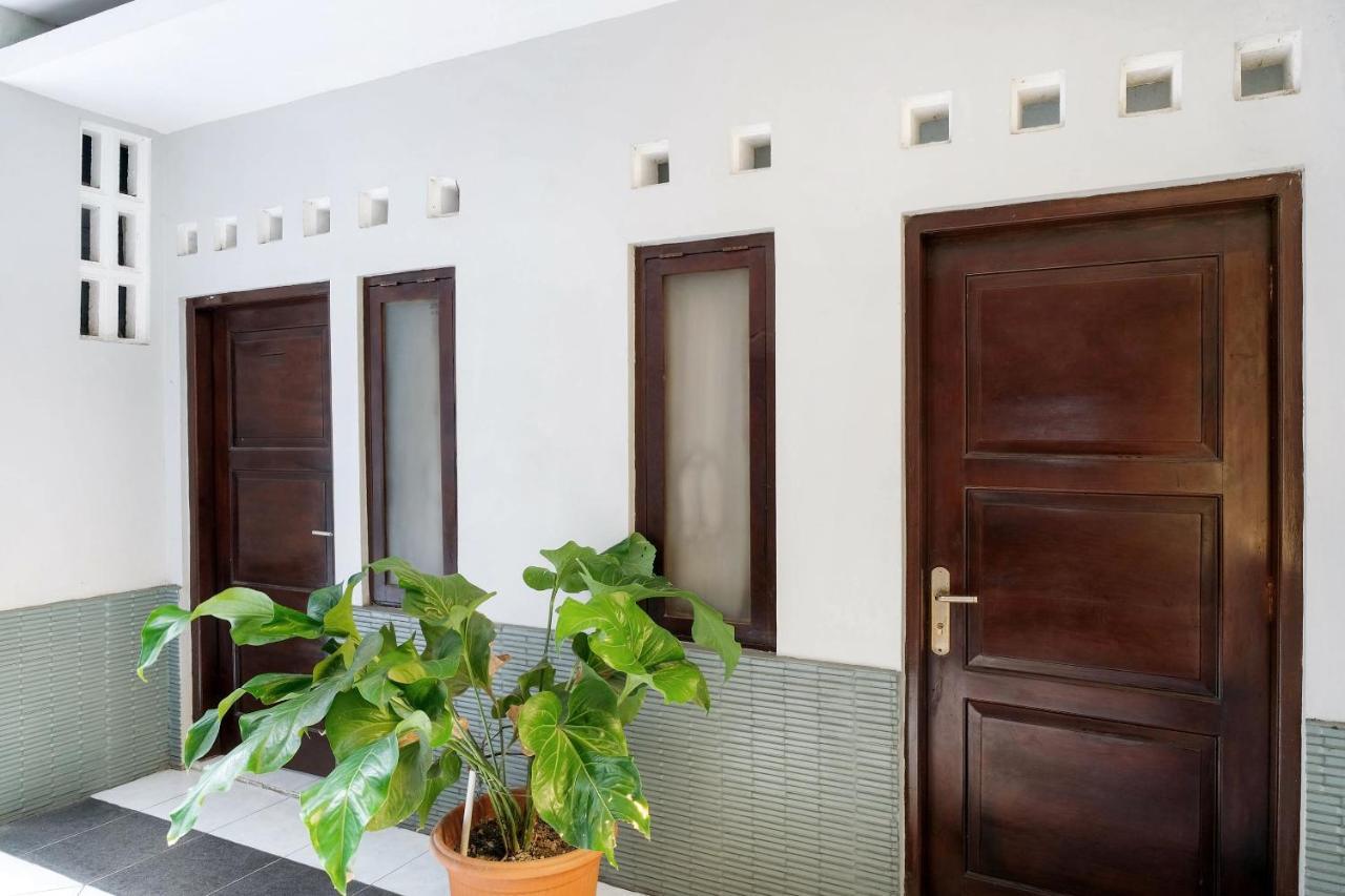 Tugu Reddoorz Plus @ Hotel Star 88 מראה חיצוני תמונה