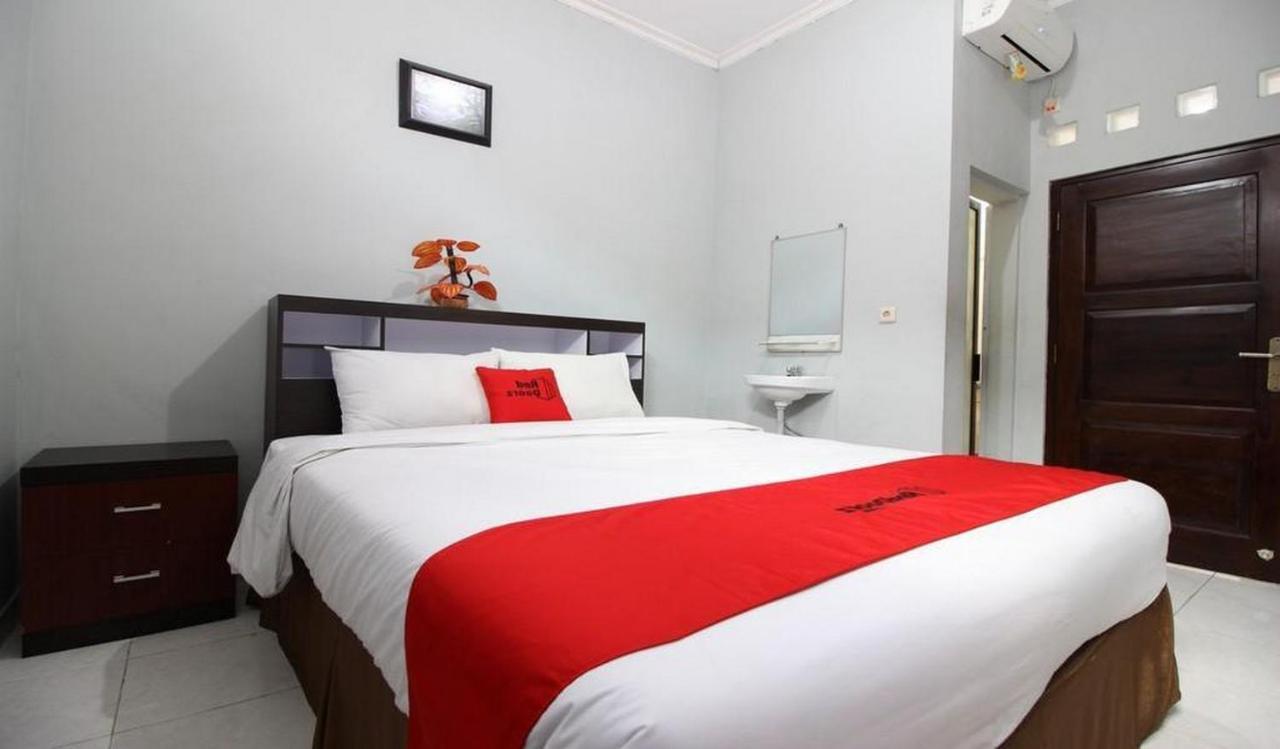 Tugu Reddoorz Plus @ Hotel Star 88 מראה חיצוני תמונה