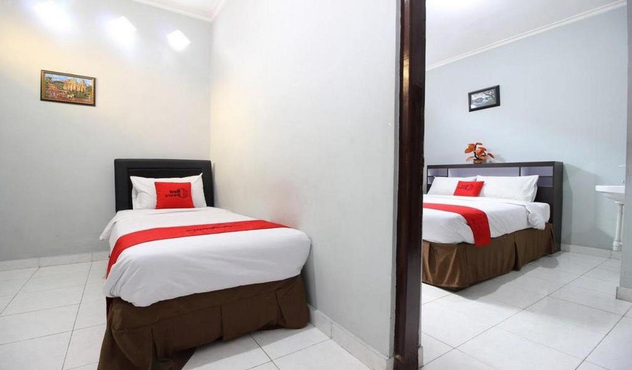 Tugu Reddoorz Plus @ Hotel Star 88 מראה חיצוני תמונה