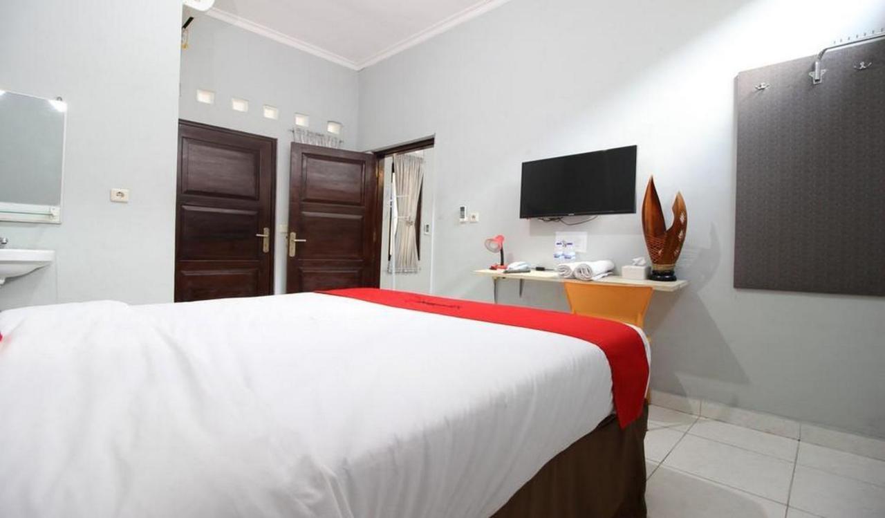 Tugu Reddoorz Plus @ Hotel Star 88 מראה חיצוני תמונה